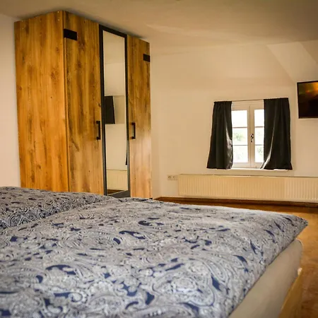 Holiday home Altes Zollhaus Der Burg Hachen