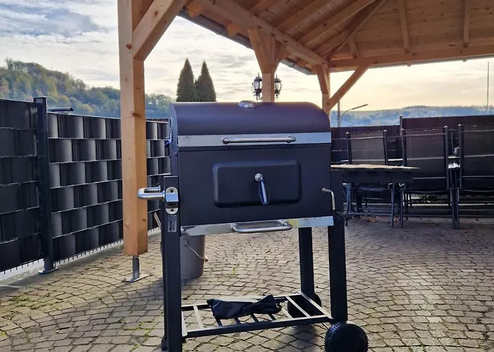 Altes Zollhaus Der Burg Hachen *