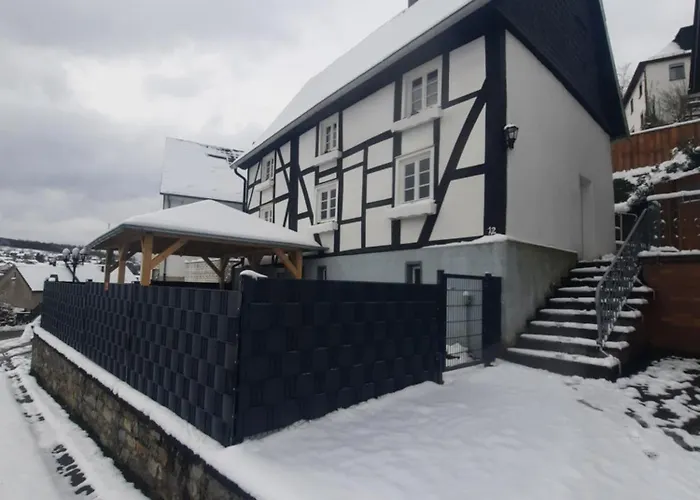 Hébergement de vacances Altes Zollhaus Der Burg Hachen *